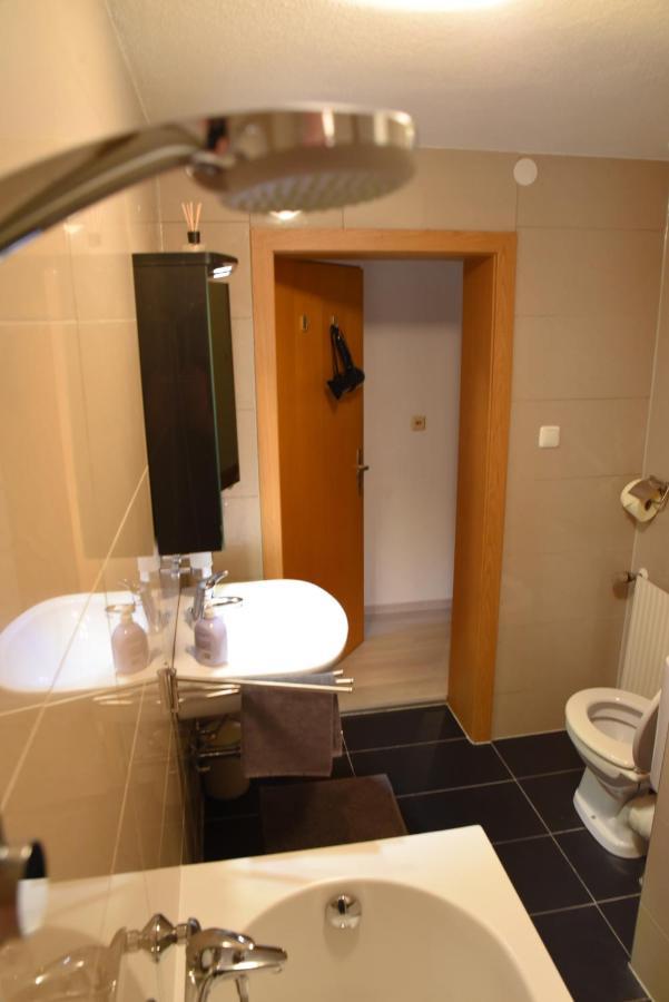 דירות וואנגל 80 M2 Haushaelfte, 3 Zimmer, Parkplaetze, Bis 6 Pers מראה חיצוני תמונה